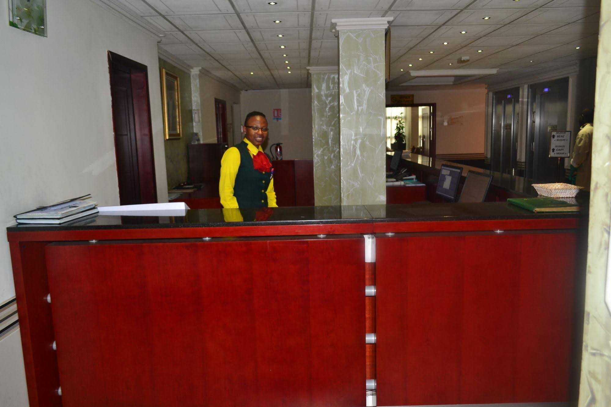Hotel La Falaise Yaounde Yaoundé Exterior foto