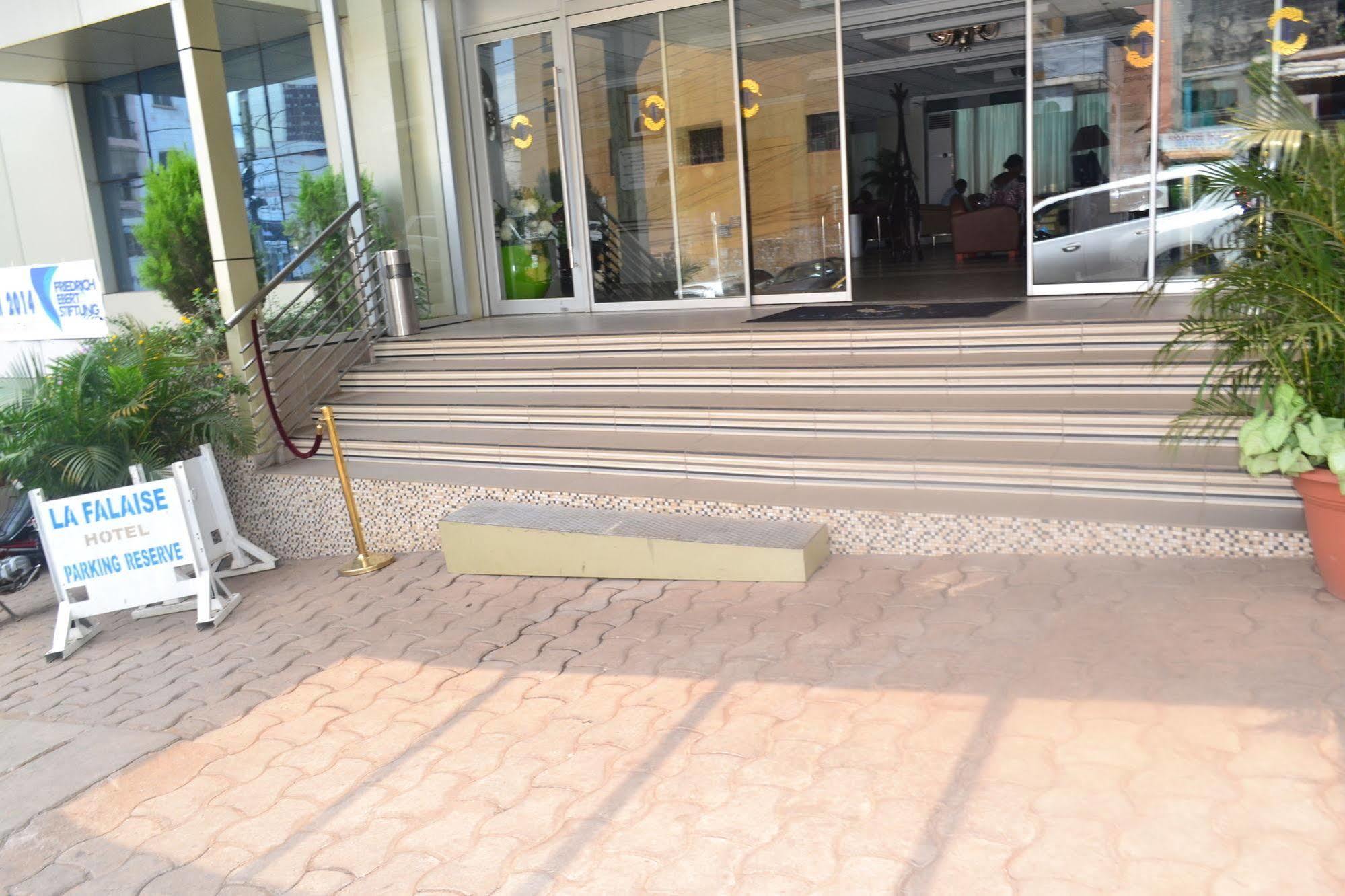 Hotel La Falaise Yaounde Yaoundé Exterior foto
